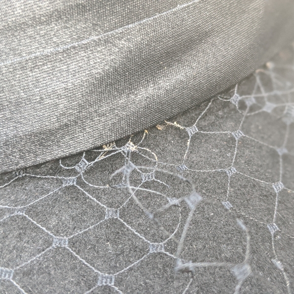 Wool hat veil & flower - vintage one of a kind - Picture 13 of 14